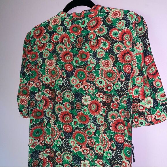 Untuckit Size 12 Floral Green and Red Midi Dress Button Up Short Sleeve - Picture 7 of 8
